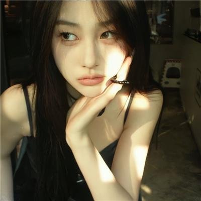 地球外少年少女海报